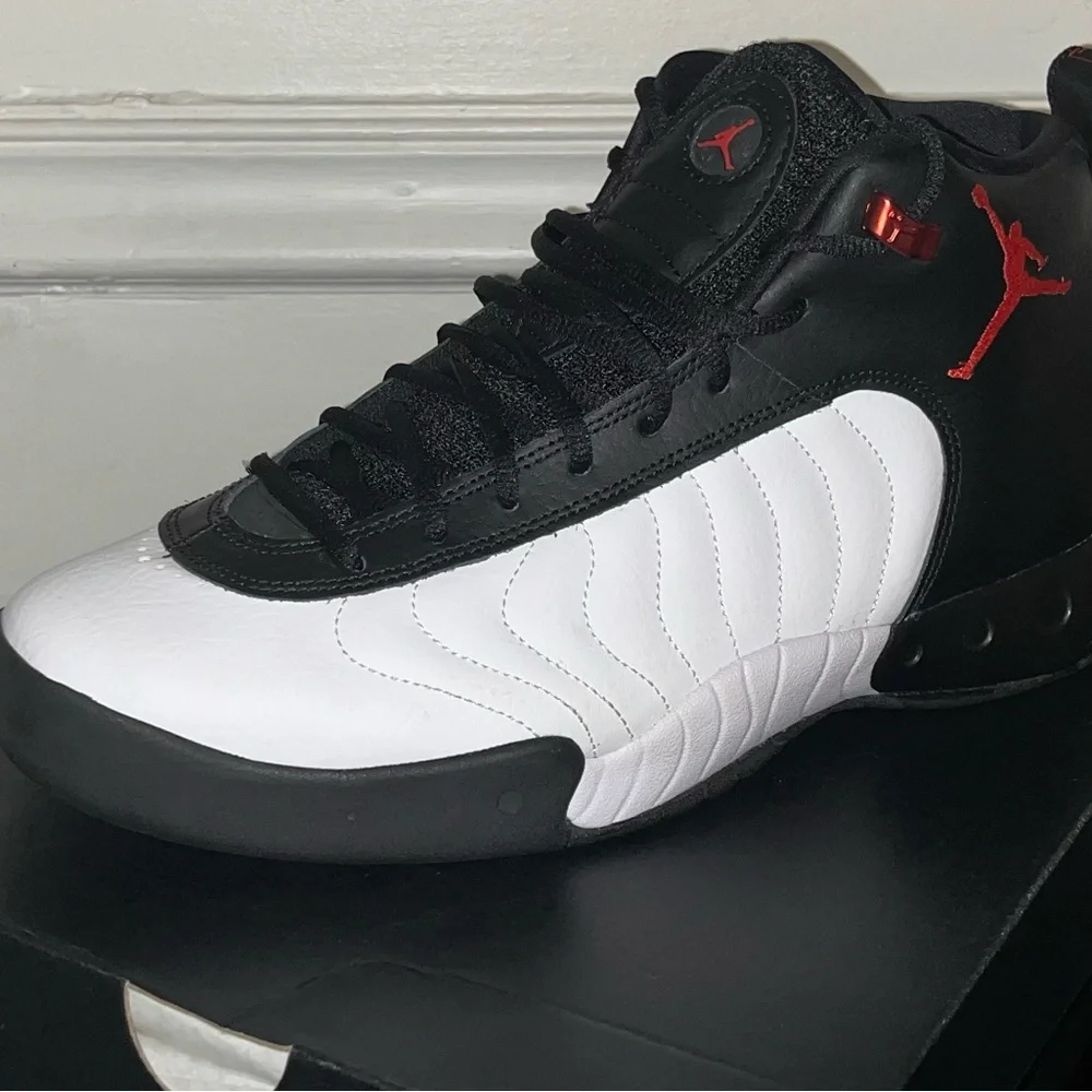 Air Jordan Jumpman Pro Mid-Top Basketball Sneakers in Black, White & Red
